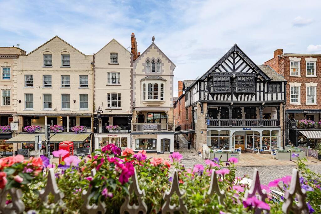 Luxury 2 Bed Apartment In The Heart Of Chester Exterior foto